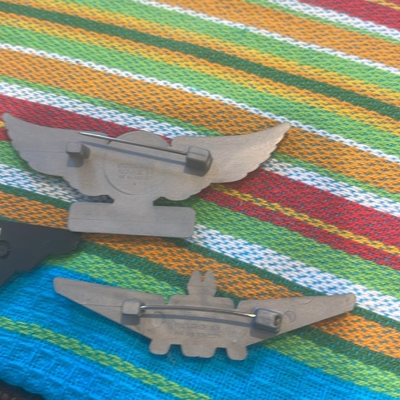 Vintage airline pins America west, American and United - Picture 5 of 6